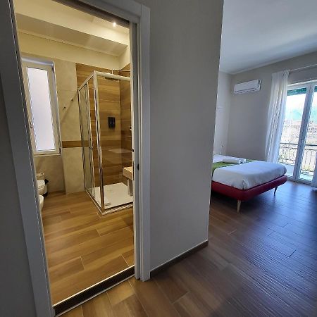 B&B Salerno Urban Suite 57 Zewnętrze zdjęcie