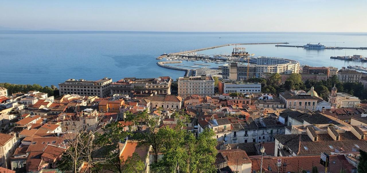 B&B Salerno Urban Suite 57 Zewnętrze zdjęcie