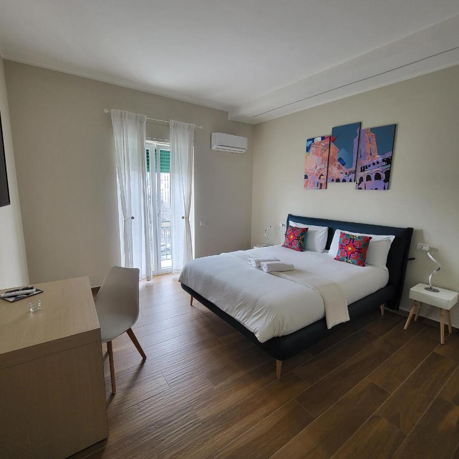 B&B Salerno Urban Suite 57 Zewnętrze zdjęcie