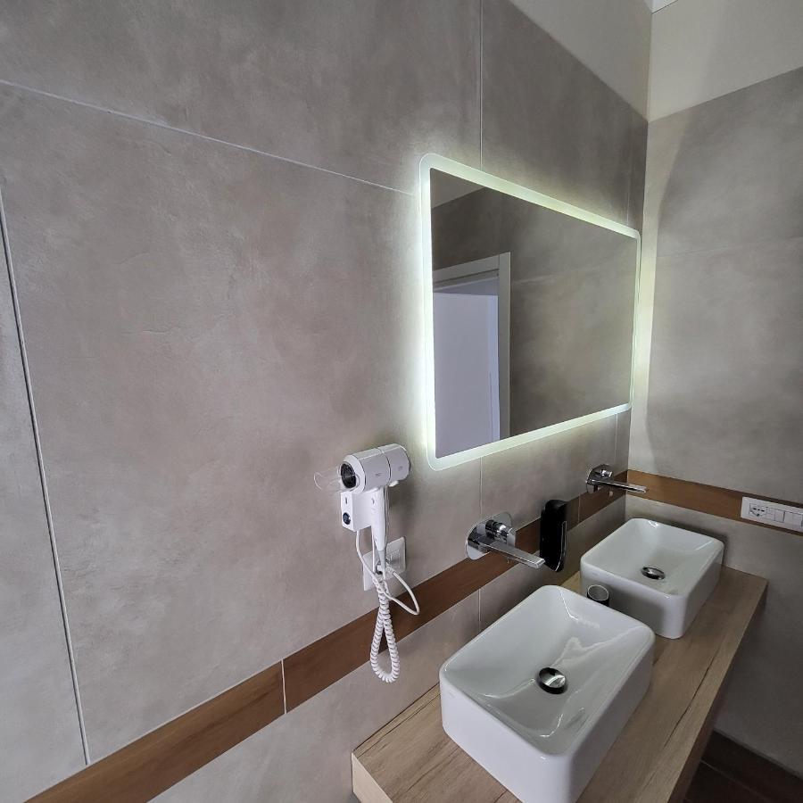 B&B Salerno Urban Suite 57 Zewnętrze zdjęcie