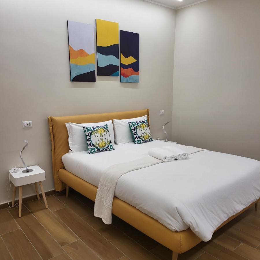 B&B Salerno Urban Suite 57 Zewnętrze zdjęcie